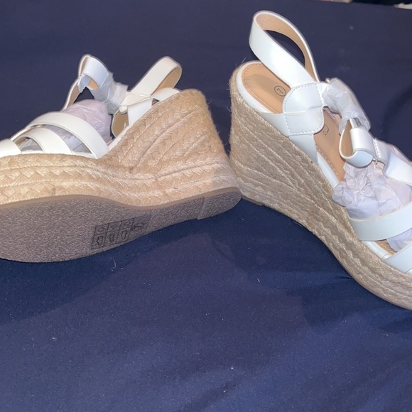 Womens wedges - Picture 4 of 5
